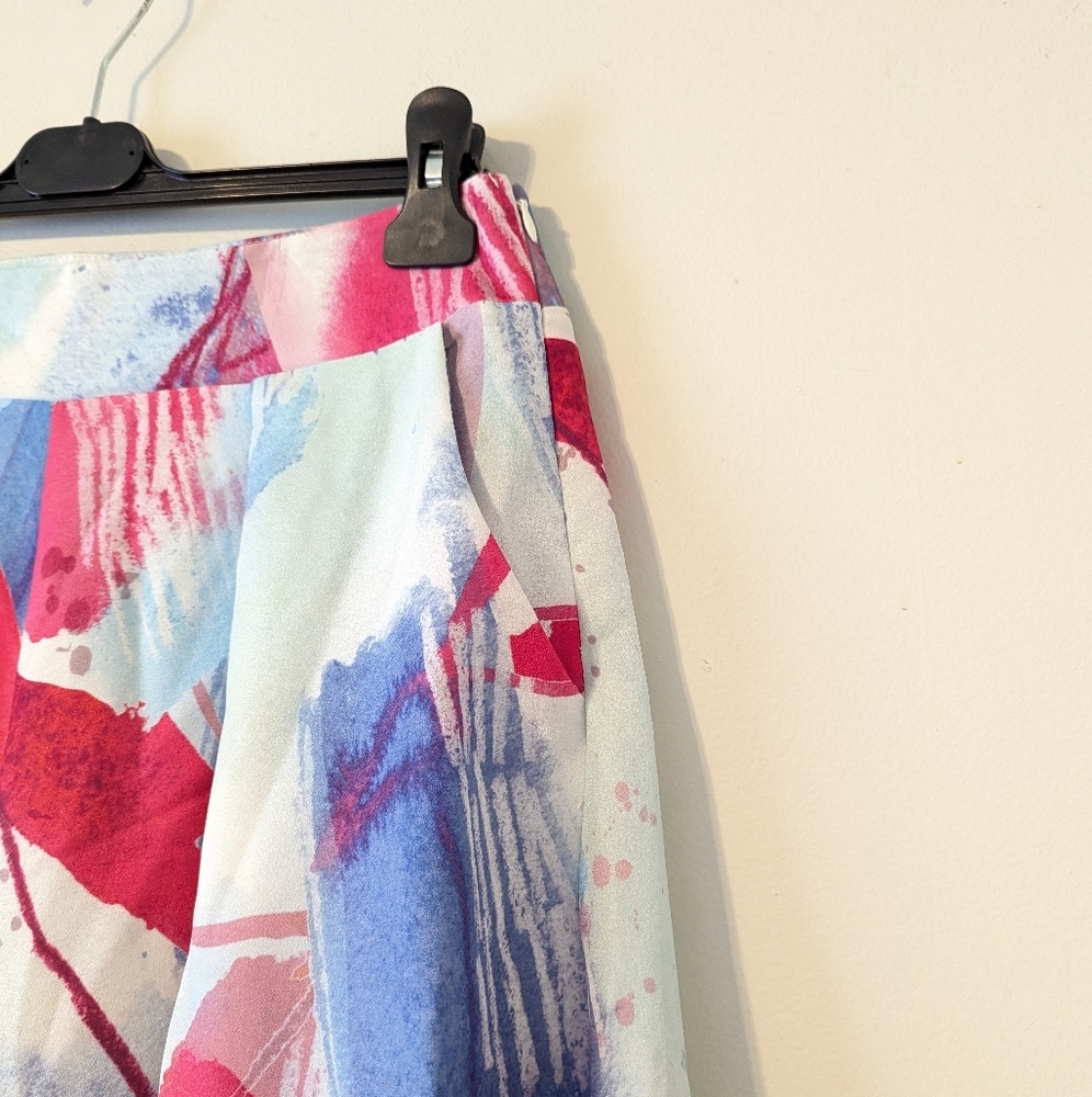 Statement Wide-Leg Pants - Abstract Print - Picture 6 of 6